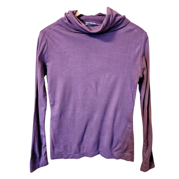 Vintage 80s Lavender Turtleneck Acrylic Medium - Picture 3 of 11